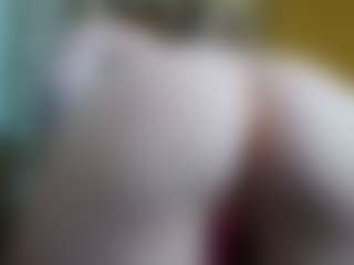 Live cam show with Anna Angel - Petite Toys on Camsoda