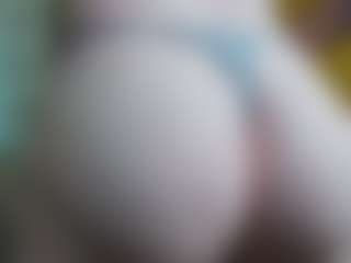 Live cam show with Anna Angel - Longlegs on luckytryst.com