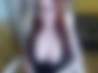Live cam show with Anna Angel - American Petite on Camsoda