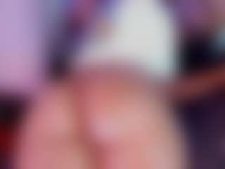 mia-bloom's Live Sex Cam Show