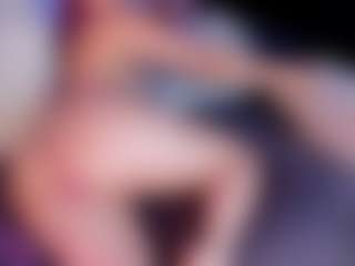 mia-bloom's Live Sex Cam Show