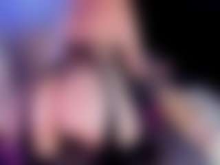 mia-bloom MILF webcam performer live streaming