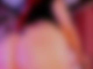 Live cam show with mia-bloom - Spy MILF on Dolls Live