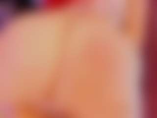 Live cam show with mia-bloom - Anal MILF on Camsoda.co