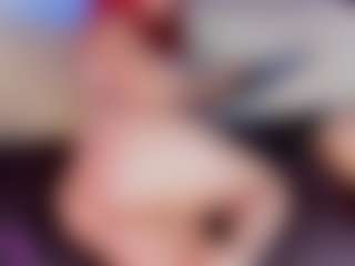 Live cam show with mia-bloom - Tease Curvy on instabang