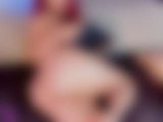 Live cam show with mia-bloom - Anal MILF on live18s.com