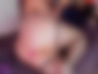 Live cam show with mia-bloom - Latina on Camsoda | colombia