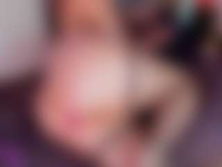 mia-bloom's Live Sex Cam Show