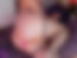 mia-bloom's Live Sex Cam Show
