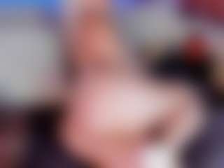 mia-bloom's Live Sex Cam Show