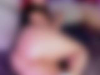 Live cam show with mia-bloom - BBW on Dare Cams