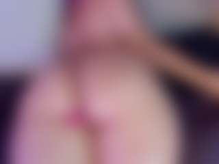 mia-bloom's Live Sex Cam Show