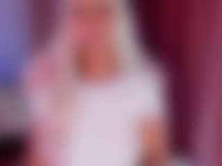 Live cam show with mia-bloom - Strip Red Hair on SpunkLive