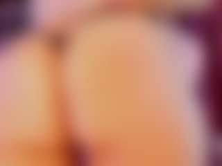 Live cam show with mia-bloom - Anal MILF on Camsoda