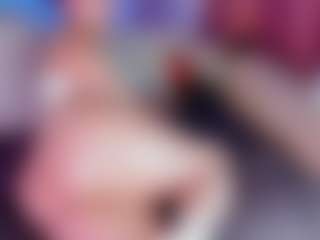 Live cam show with mia-bloom - Public Big Tits on WildCum