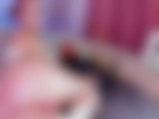 Live cam show with mia-bloom - Bedroom Latina on Camsoda | colombia