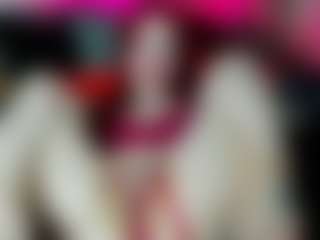 Live cam show with NIKKI AADAMS - Curvy on liverealitysex.com