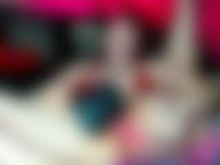NIKKI AADAMS's Live Sex Cam Show