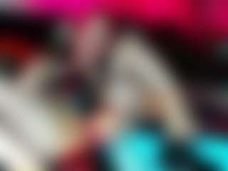 NIKKI AADAMS's Live Sex Cam Show