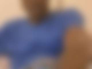 Live cam show with Bozzarella - Living Room on SquirtSoMuch