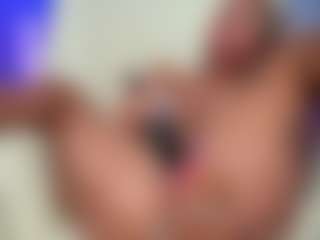 Live cam show with mandypeas - Squirt on Latina Girls