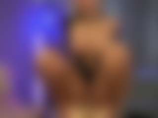 Live cam show with mandypeas - Athletic Blowjob on Camsoda