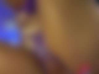 Live cam show with mandypeas - Blonde Hair on madthumbs