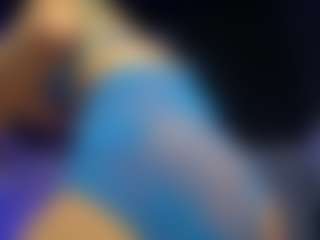 Live cam show with mandypeas - Bikini on sexytreat.net