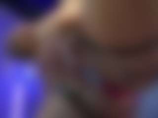 Live cam show with mandypeas - Athletic Blowjob on Camsoda