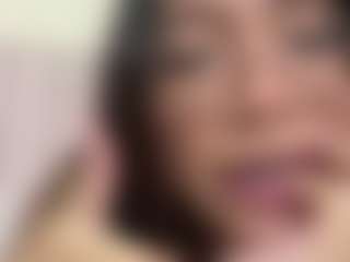saraajhones's Live Sex Cam Show