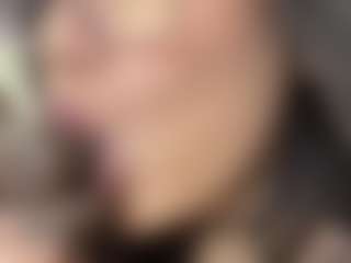 saraajhones's Live Sex Cam Show