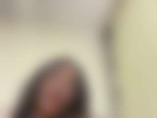 saraajhones's Live Sex Cam Show