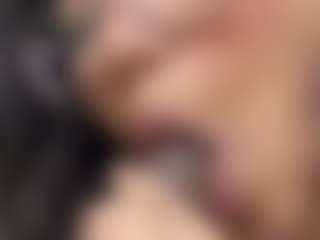 saraajhones's Live Sex Cam Show