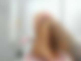 Live cam show with BritneyCharm - Bedroom on StripNow