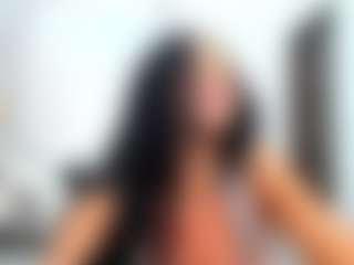Live cam show with BritneyCharm - Amateur on Camsoda