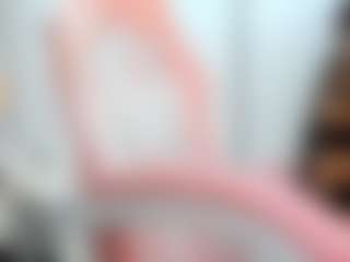 Live cam show with BritneyCharm - Tease Big Tits on Instabang