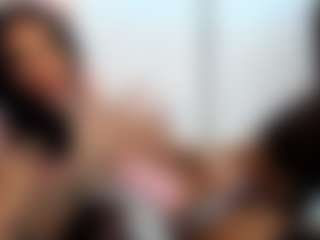 Live-Cam-Show mit BritneyCharm - Fingers auf Camsoda