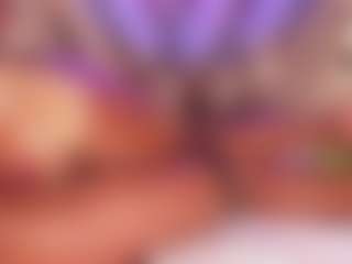 Live cam show with Elaine Brown - Big Ass on Instabang