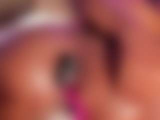 Live cam show with Elaine Brown - Big Tits on instabang