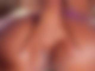 Elaine Brown's Live Sex Cam Show