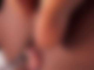 Elaine Brown's Live Sex Cam Show