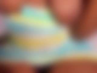 Live cam show with Elaine Brown - Ebony on Camming Site | colombia