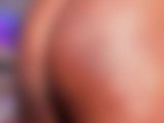 Elaine Brown's Live Sex Cam Show