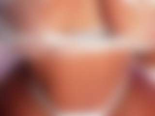 Live cam show with Elaine Brown - Ebony Big Tits on Camsoda