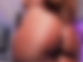 Live cam show with Elaine Brown - BBW on Camsoda