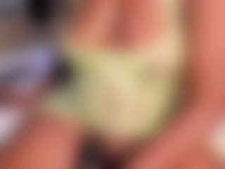 Elaine Brown's Live Sex Cam Show