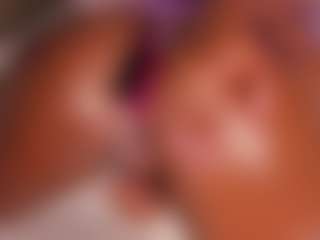 Elaine Brown's Live Sex Cam Show