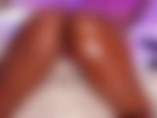 Live cam show with Elaine Brown - Black Big Ass on pussylord.com