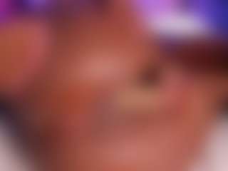 Live cam show with Elaine Brown - Ebony Big Tits on Camsoda