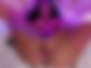 Elaine Brown's Live Sex Cam Show